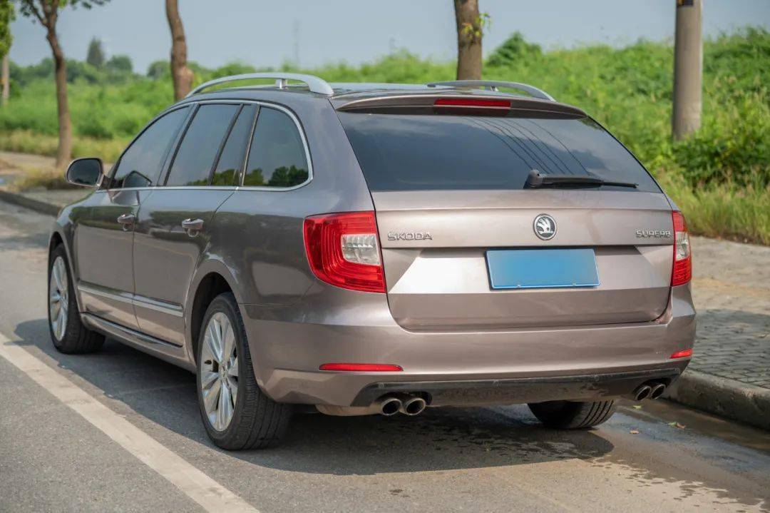路试笔记平价旅行车有腔调还实用斯科达速尊