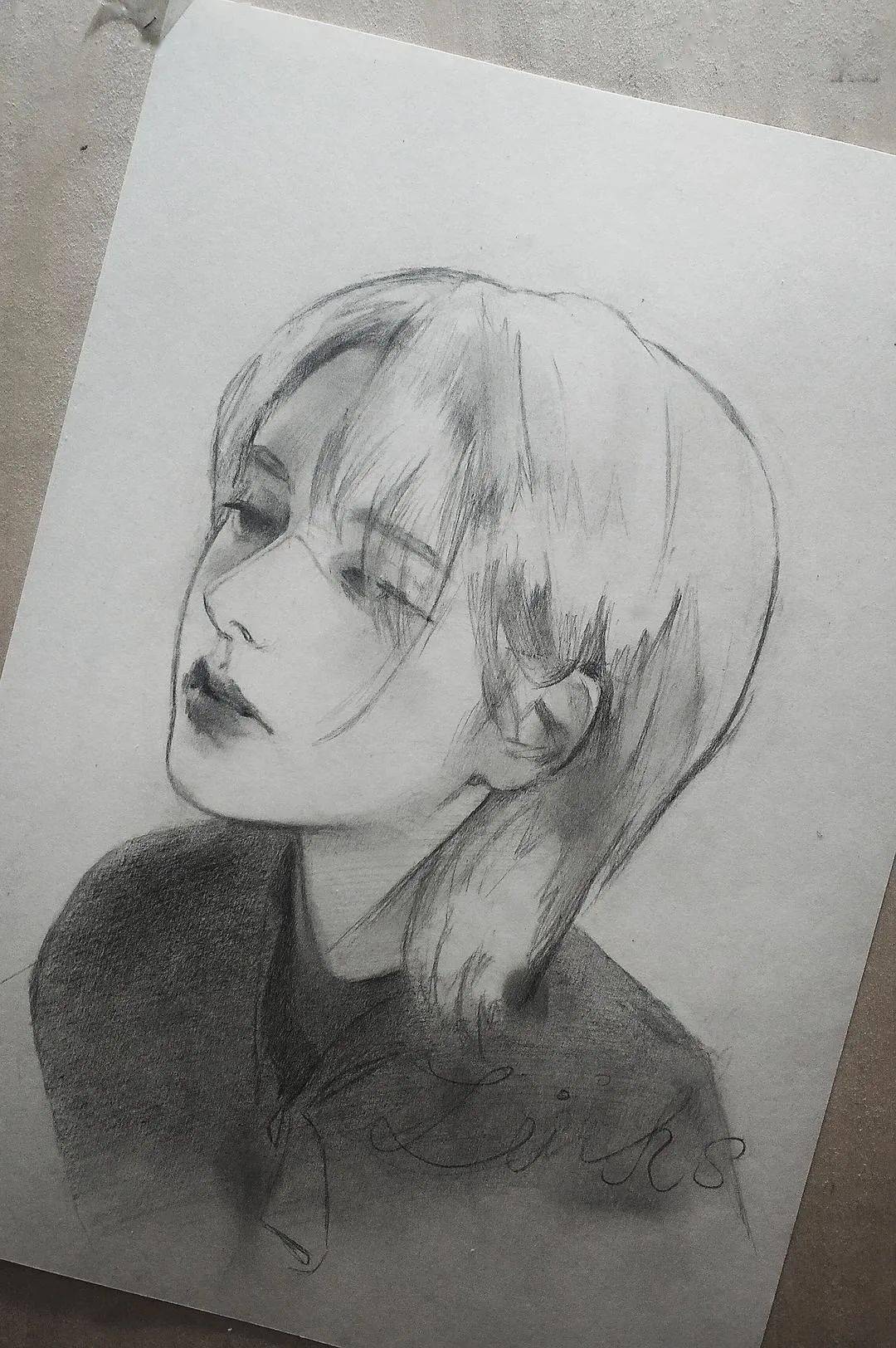 手绘插画 | 一组人物素描_素材