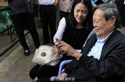 华诞|杨振宁百岁生日感言：但愿人长久，千里共同途
