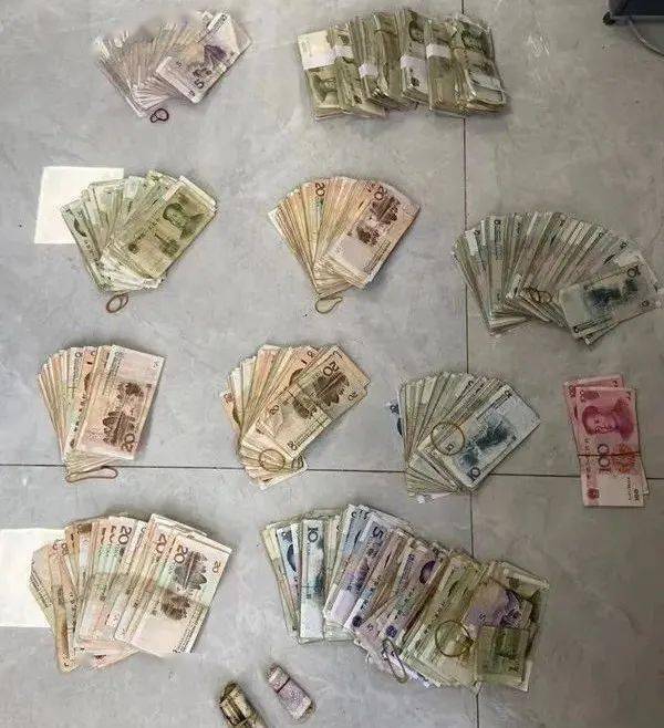 调查发现,嫌疑人驾驶车辆在多地寻找需要零钱现金交易的场所,骗取经营