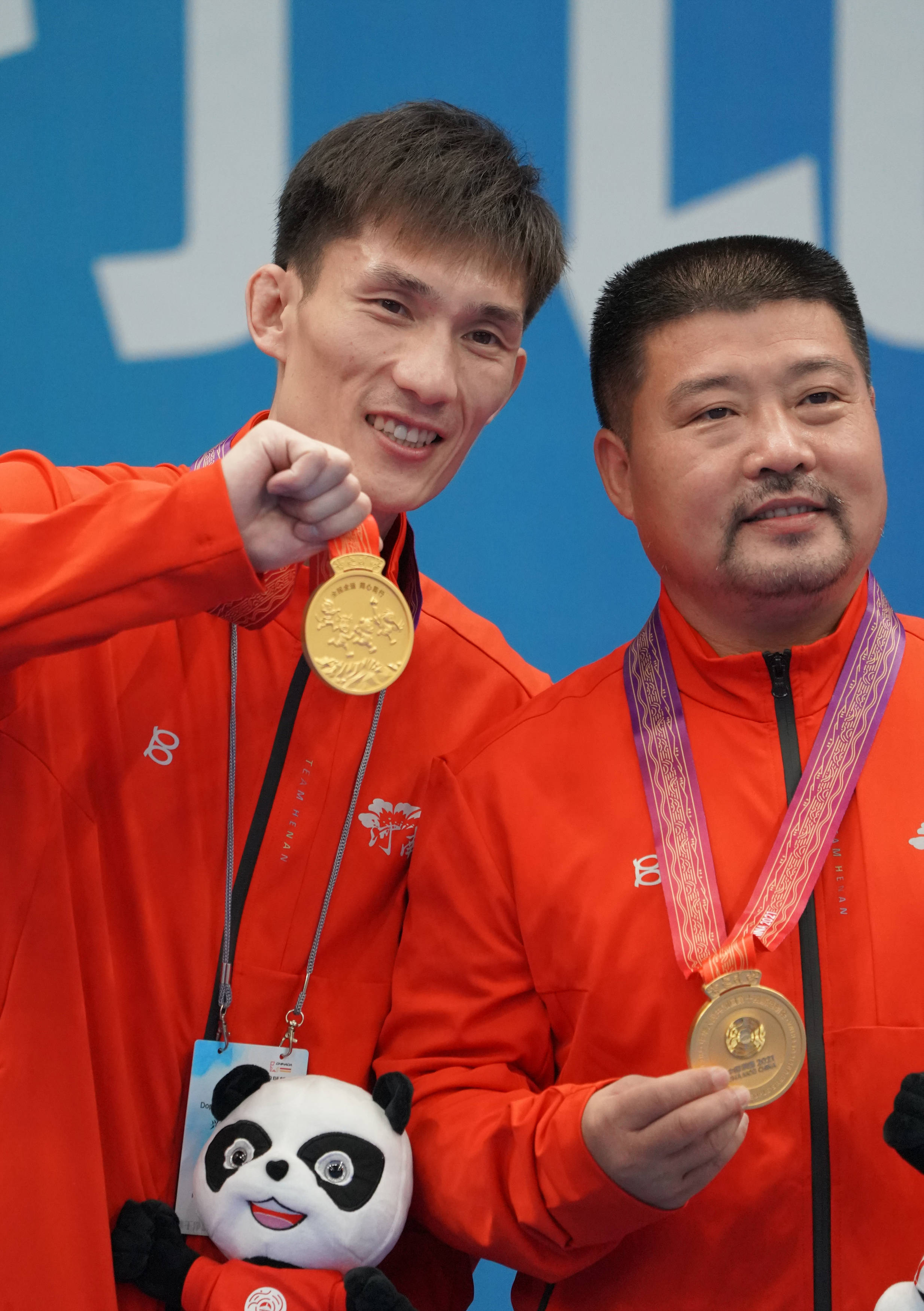 武术散打男子60公斤级决赛孔洪星夺冠