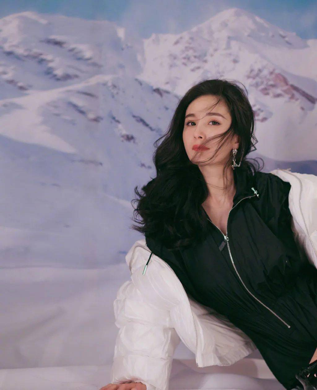 女王 扯白||为何不管女星怎么更新换代,杨幂依旧可以稳居第一带货女王