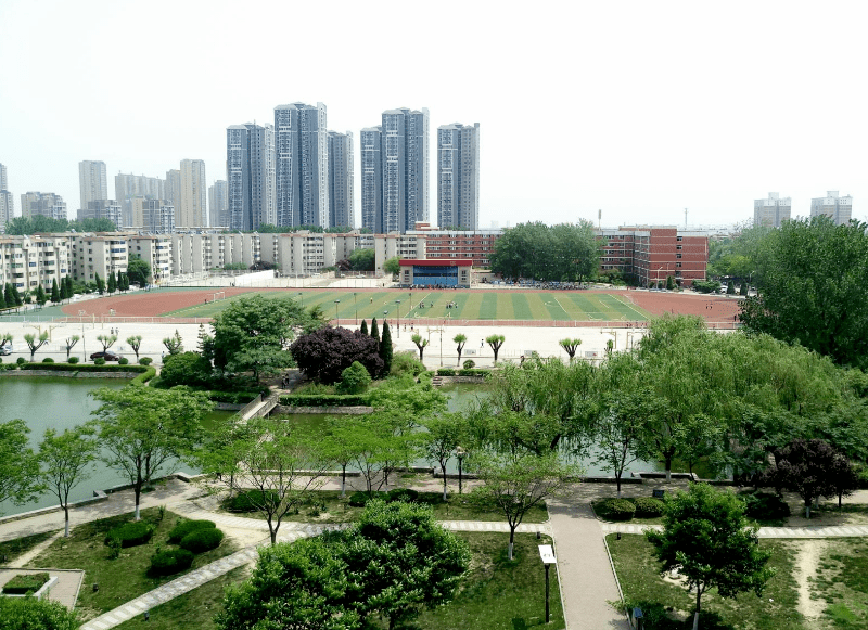 河南科技学院新乡校区图片