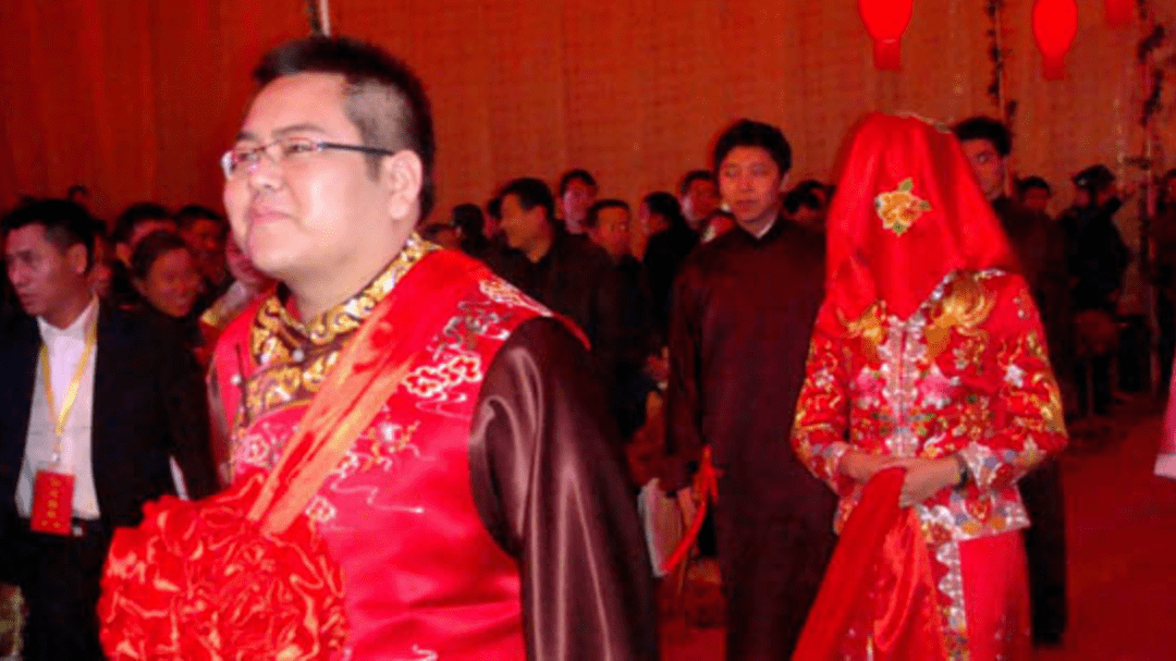 名利场千万悬赏说说这些年被富豪拖累的女明星