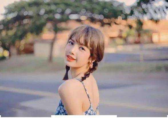 发型秋季减龄发型来啦~总有一款适合你！