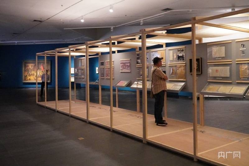 前线|胡一川艺术与文献展广州美术学院美术馆举行