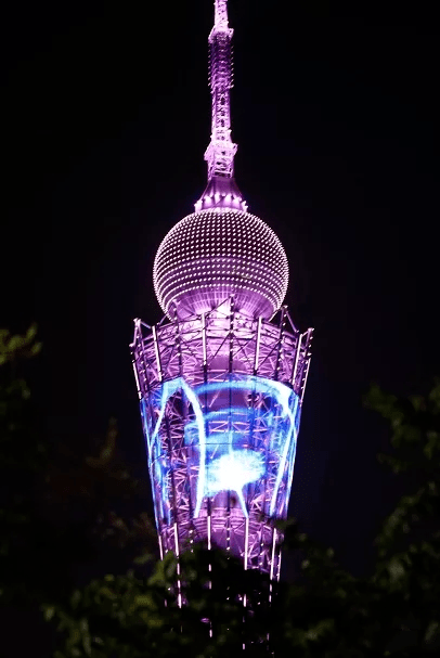 在六安上空,大声表白祖国母亲!