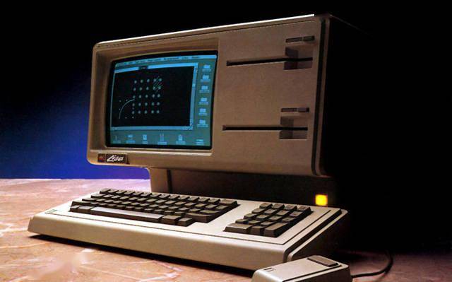 乔布斯逝世十周年 回顾他带给世界的10款经典产品_imac