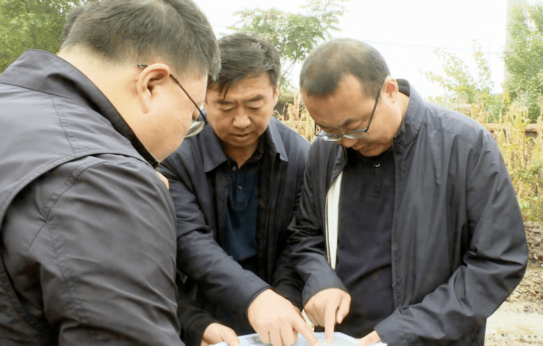 杨家佳强调,各级各部门要积极开展灾情调查,核实,统计