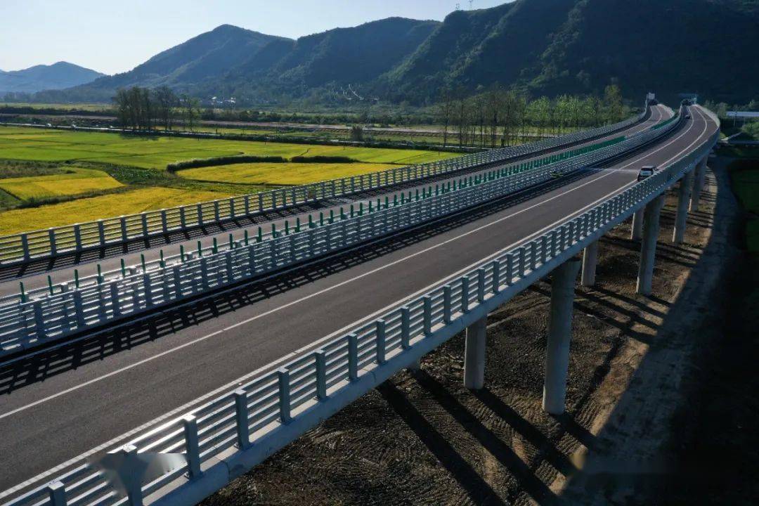 池祁高速池州至石台段正式通车运营