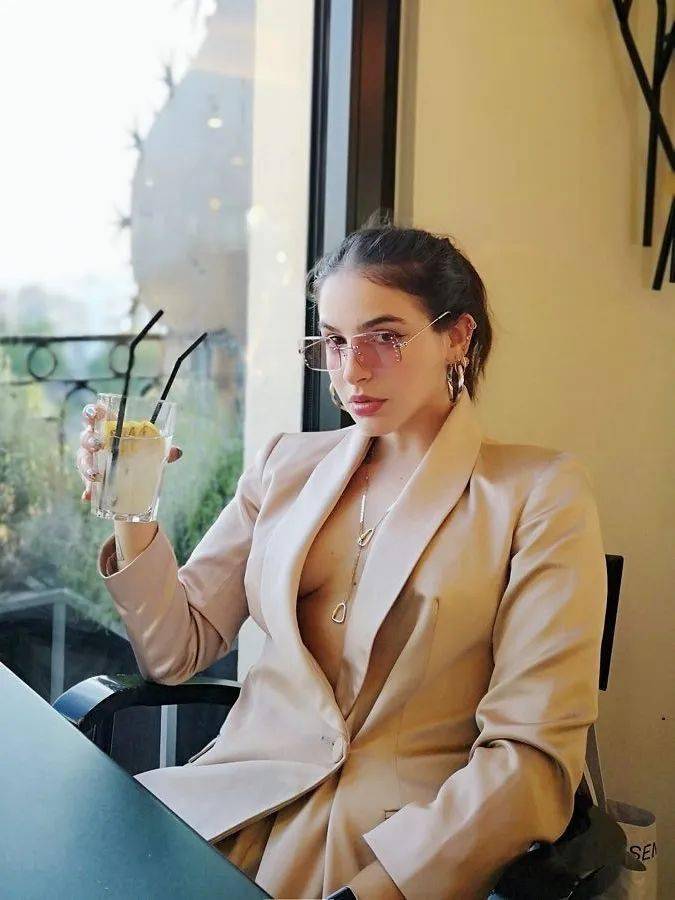 颜色 显白又高级？只服奶茶色！