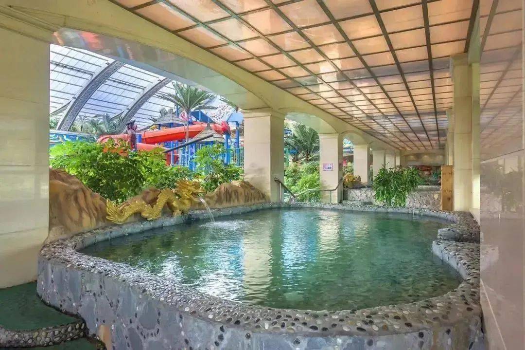 设计师秋染吉林泡温泉假期才圆满