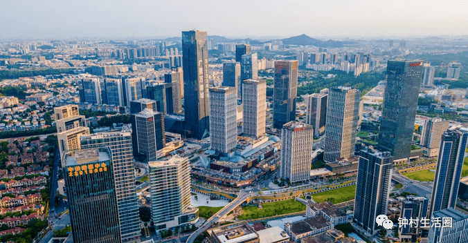 航拍别致一新的万博商务区让你眼前一亮