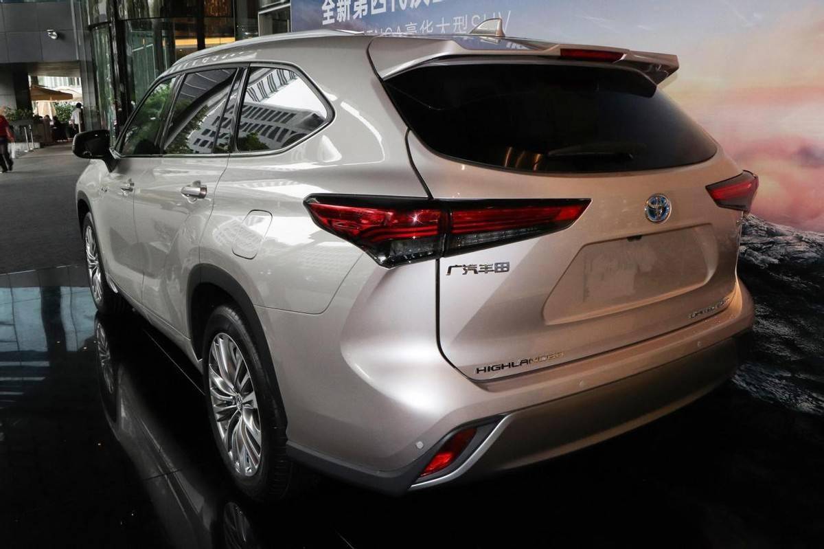 全新丰田汉兰达顶配落地近40万是真有实力还是割韭菜