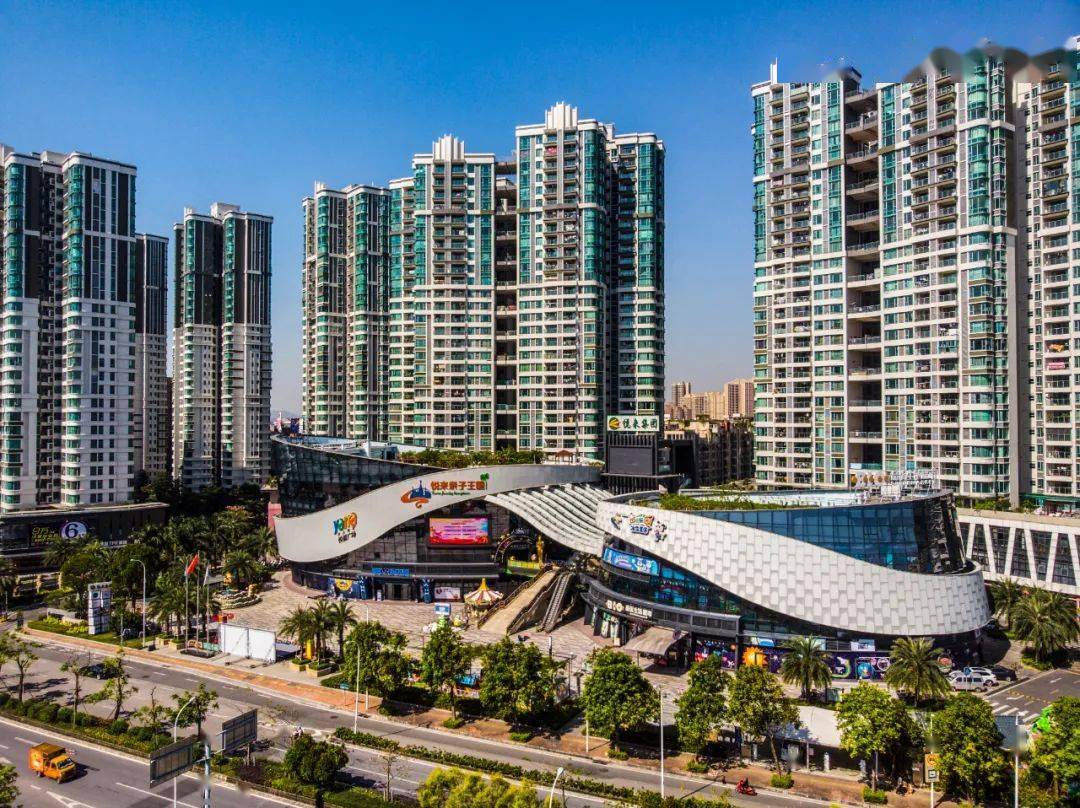 南区街道永安一路18号大信·新都汇星汇店雄踞中山市南部新城核心区