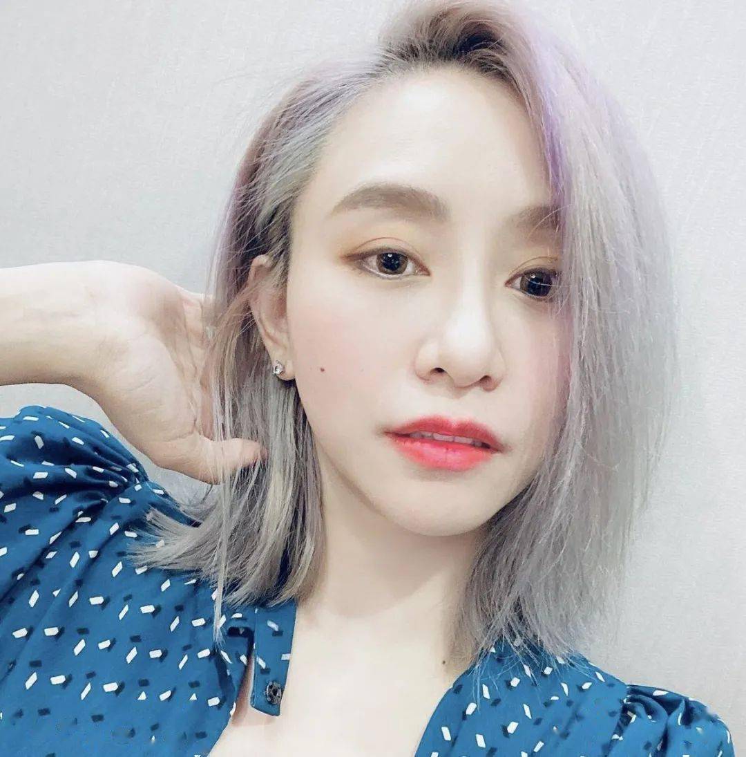 35岁女星被判刑6个月!遭知名歌手控诉抄袭12年,曾一审被判无罪