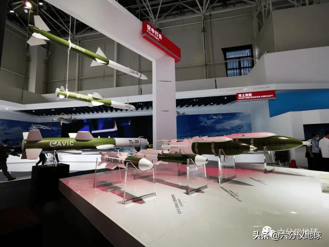 pl-5de空空导弹展台数据:载机平台包括枭龙,歼-7系列,飞豹,猎鹰,k8