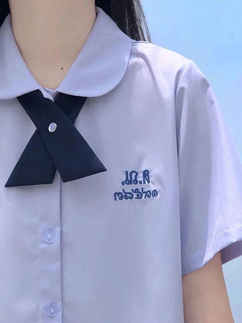水手服 虞书欣、杨超越都在穿的水手服，究竟有多好看？