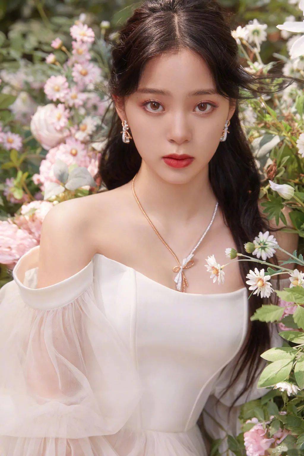 微光欧阳娜娜喜获“千金微光皮“，其他面膜控们是否也都成功逆袭？