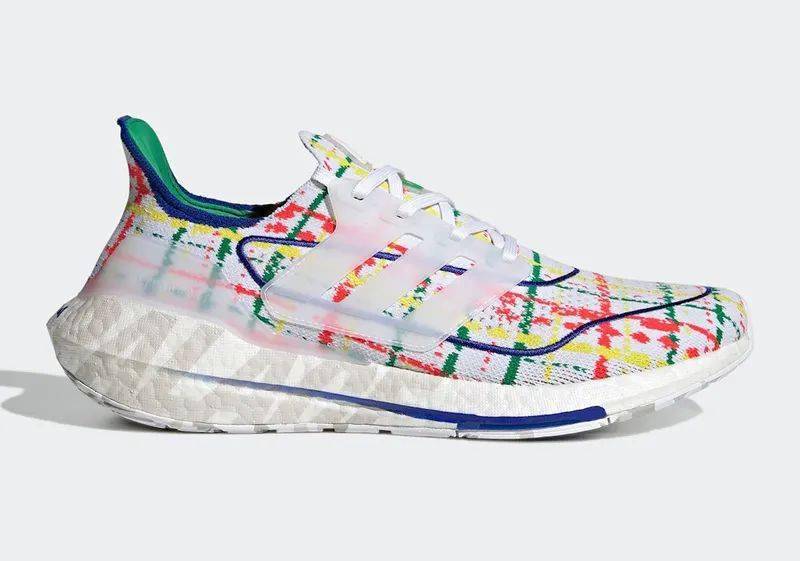 Boost 冲哪双？！Palace x adidas 最新联名鞋本周发售！