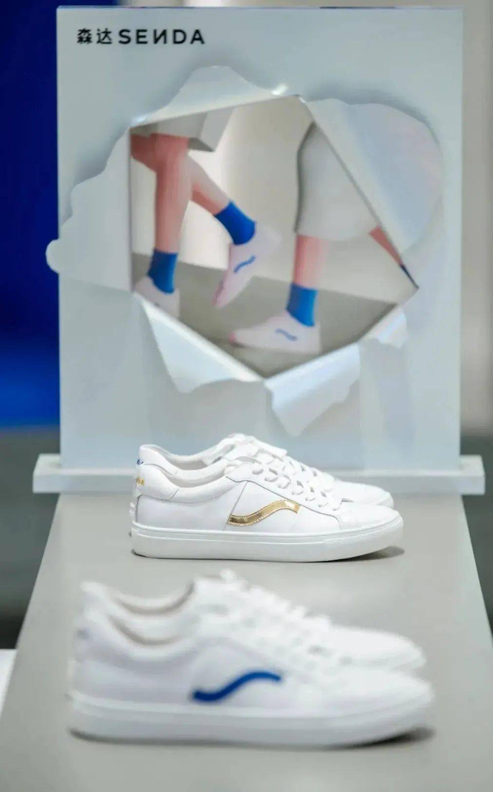 品牌 鞋王驭风逐梦，长跑者加速