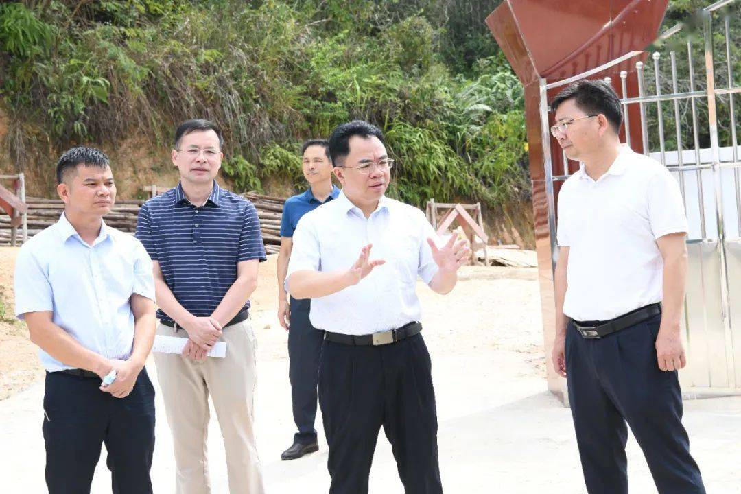 县委书记黄春彭:全力加快推进农村集中供水工程建设,确保如期实现全域