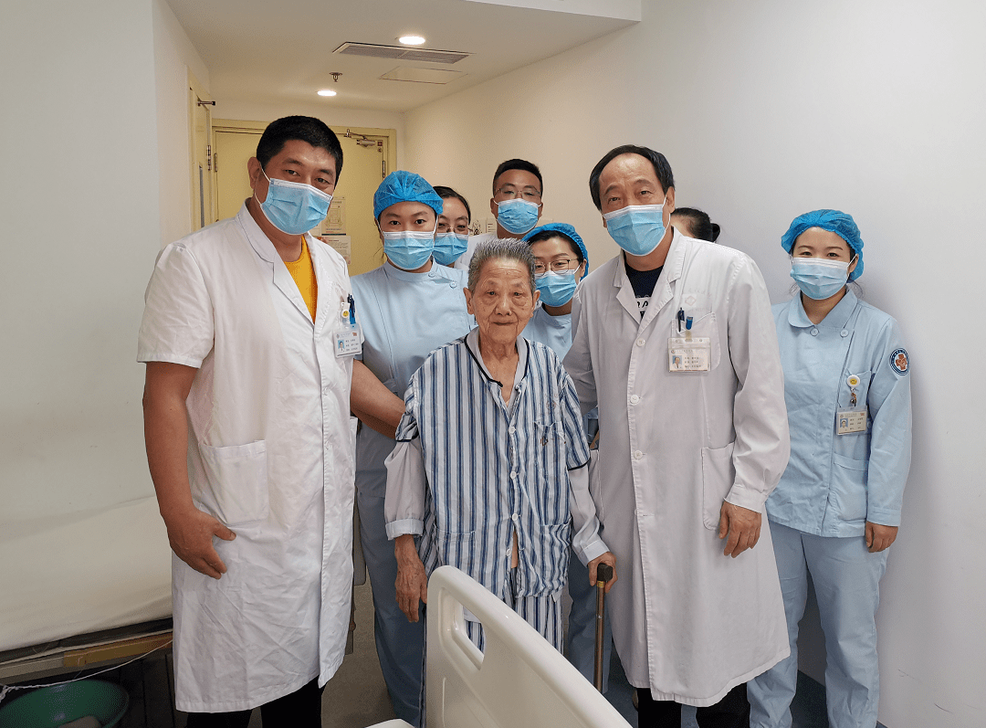 包含友谊医院老年人看病代挂号-住院登记咨询的词条