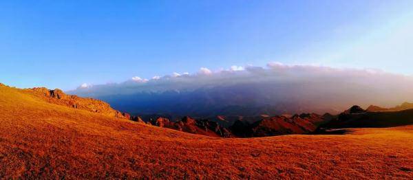 乌鲁木齐市|寒露至，秋更浓，幸福不过有人为你添衣