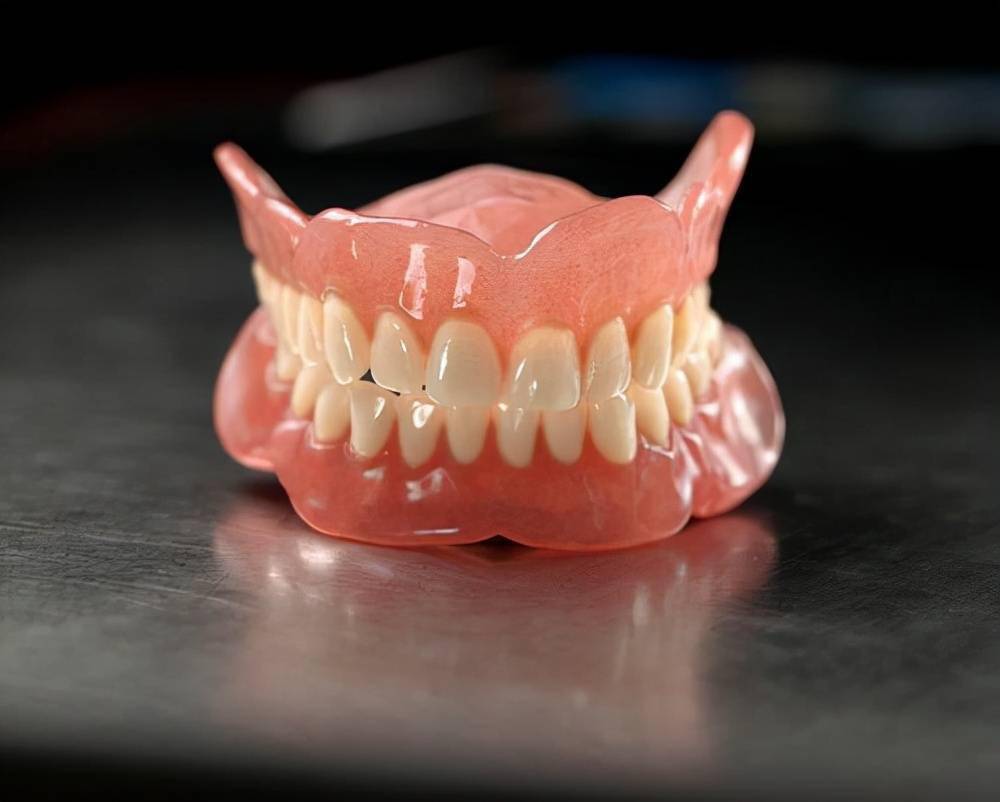 18岁50岁缺牙人群请注意这四种缺牙修复方法教你正确选择