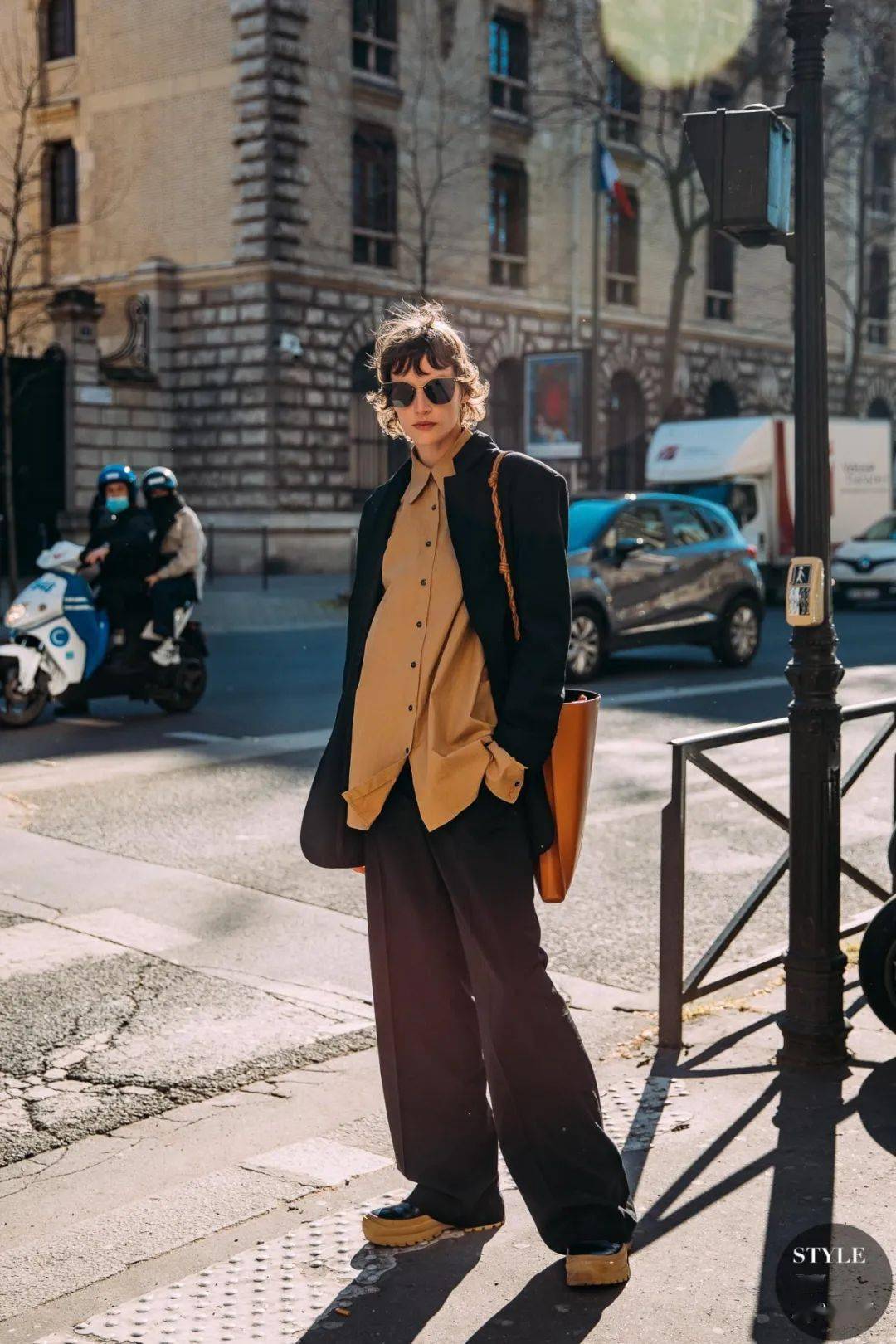 风衣 如何实现一衣多穿？你只需要件衬衫~