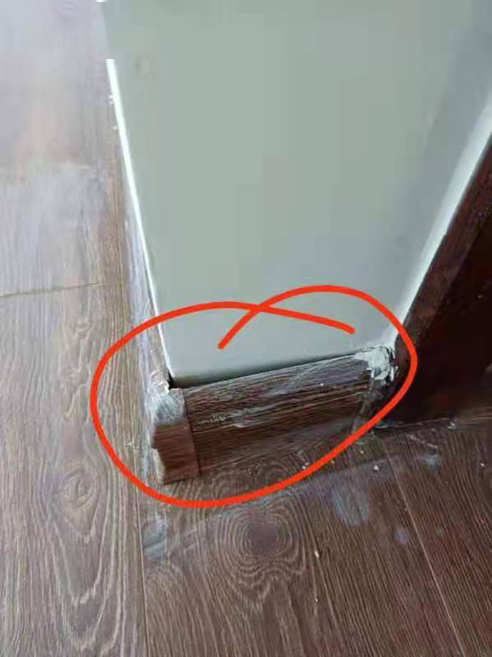 汕尾碧桂园新房问题频出:瓷砖空鼓、锁损坏、栏杆脱漆(图1)