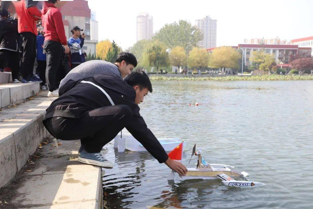 号外号外烟大三元湖船模竞速赛报名火热进行中