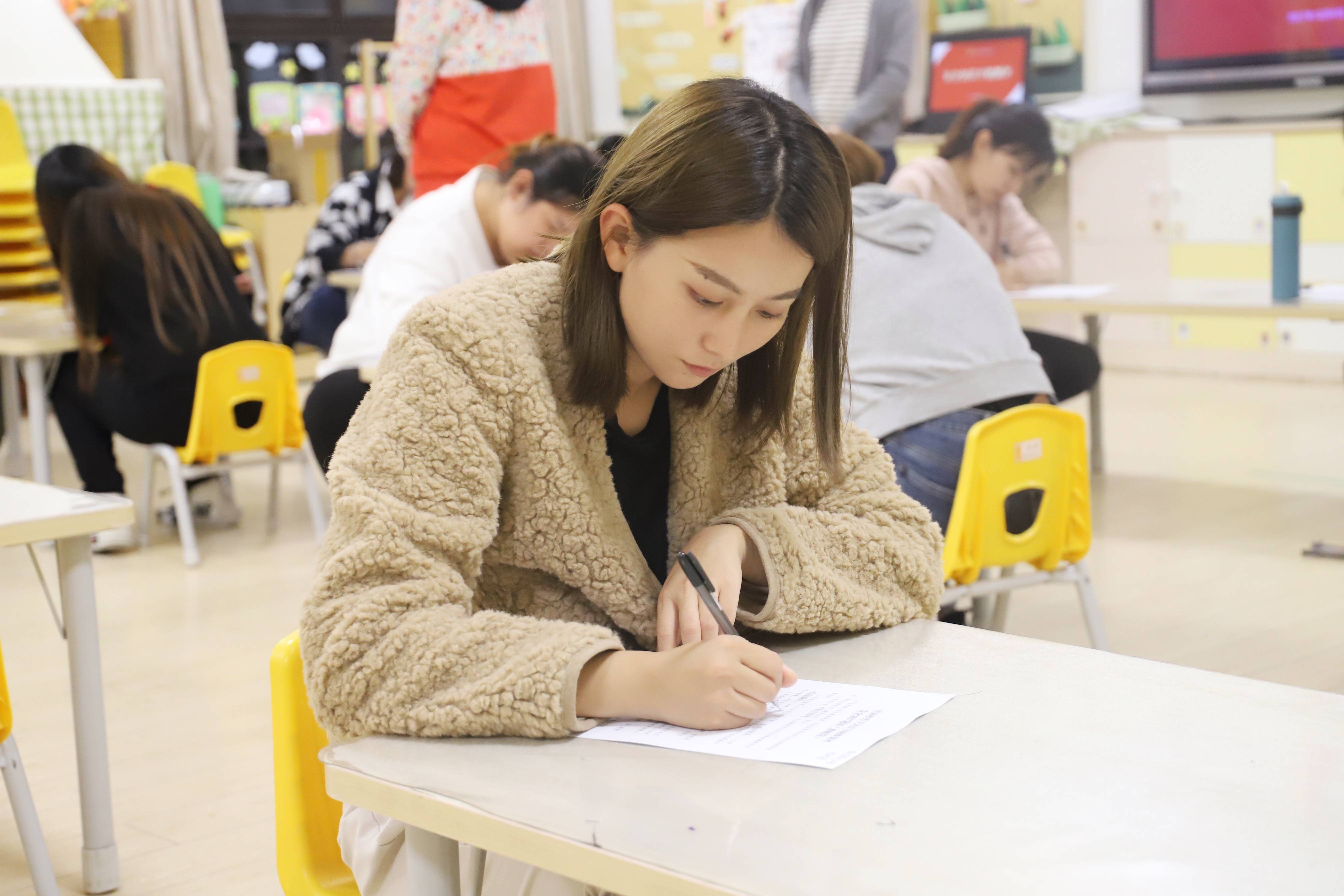 进行|开展安全自查 筑牢幼儿园安全“防护墙”