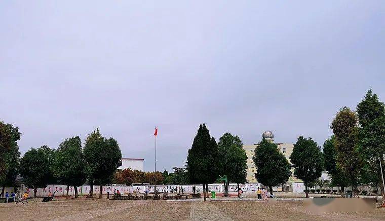 每日校训 | 安徽省潜山市梅城小学:爱,成就希望