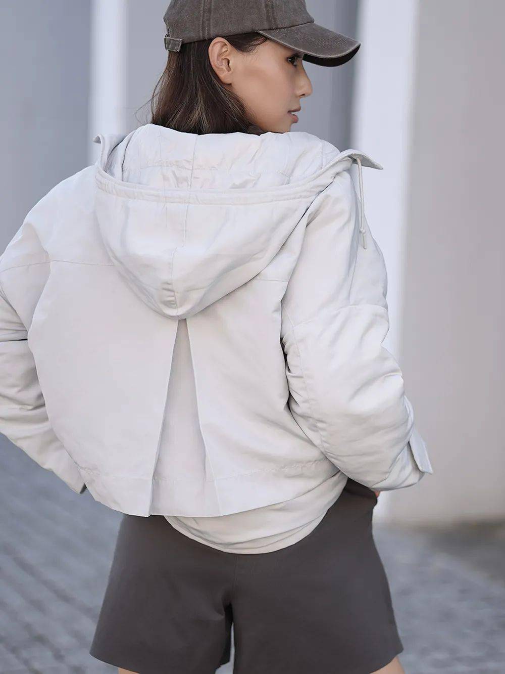 零点 优衣库今秋最潮联名？！首次合作「国际机能大牌」！明晚零点拼手速！