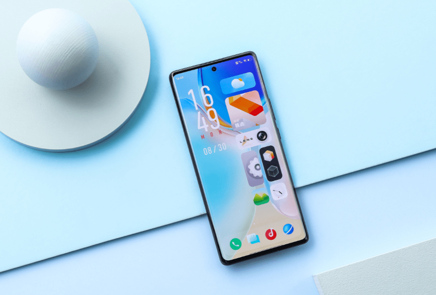 若想体验极致画面,目前这4款手机屏幕最强,预算充足直接买_max