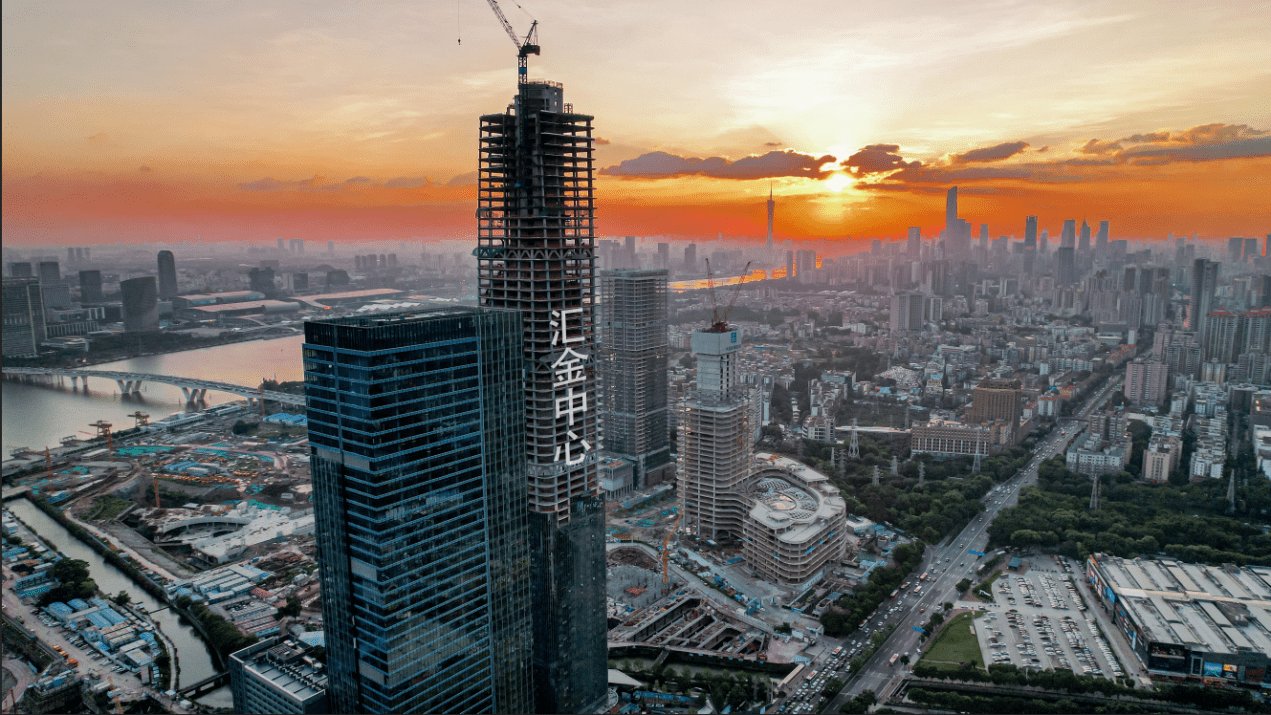 历经十年，广州金融城320米地标终于封顶！高空俯瞰超震撼