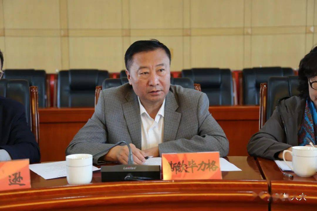 市人大常委会副主任斯钦毕力格深入托克托县调研指导县镇人大换届选举