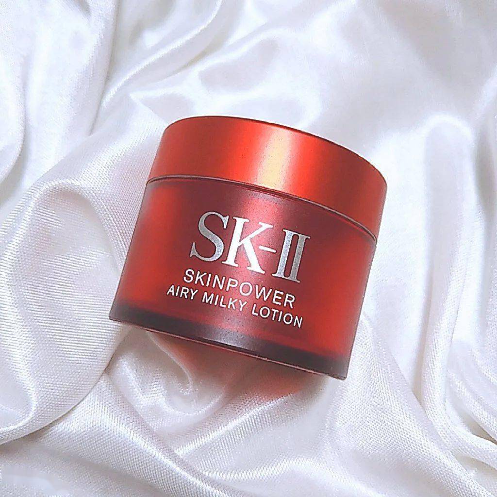 sk-ii新版的大红瓶,属于去年推出的新系列"skin power".
