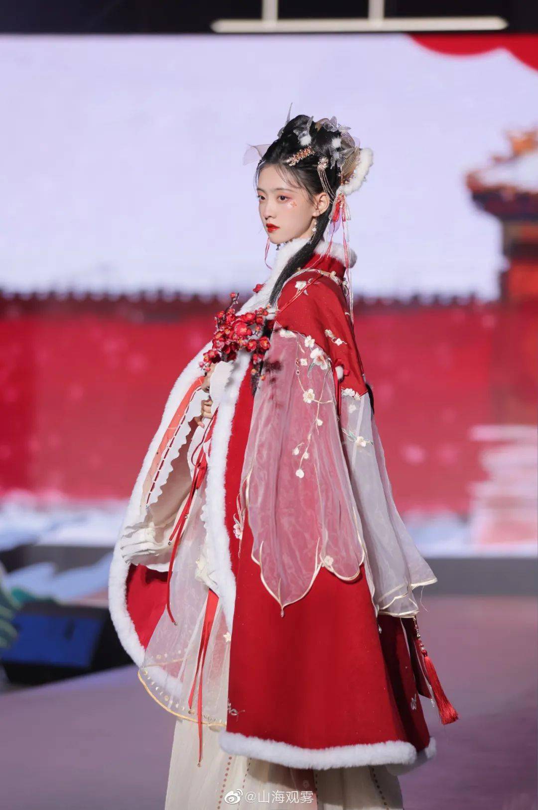 麻烦黄头发的韩国女爱豆们滚出国产古装剧