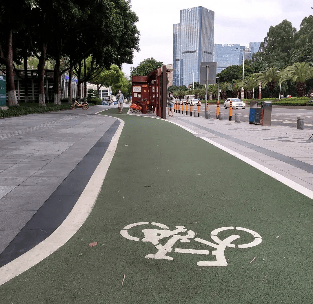 重点解决非机动车无路可行,非机动车道被占用,衔接不平顺,铺装擦技