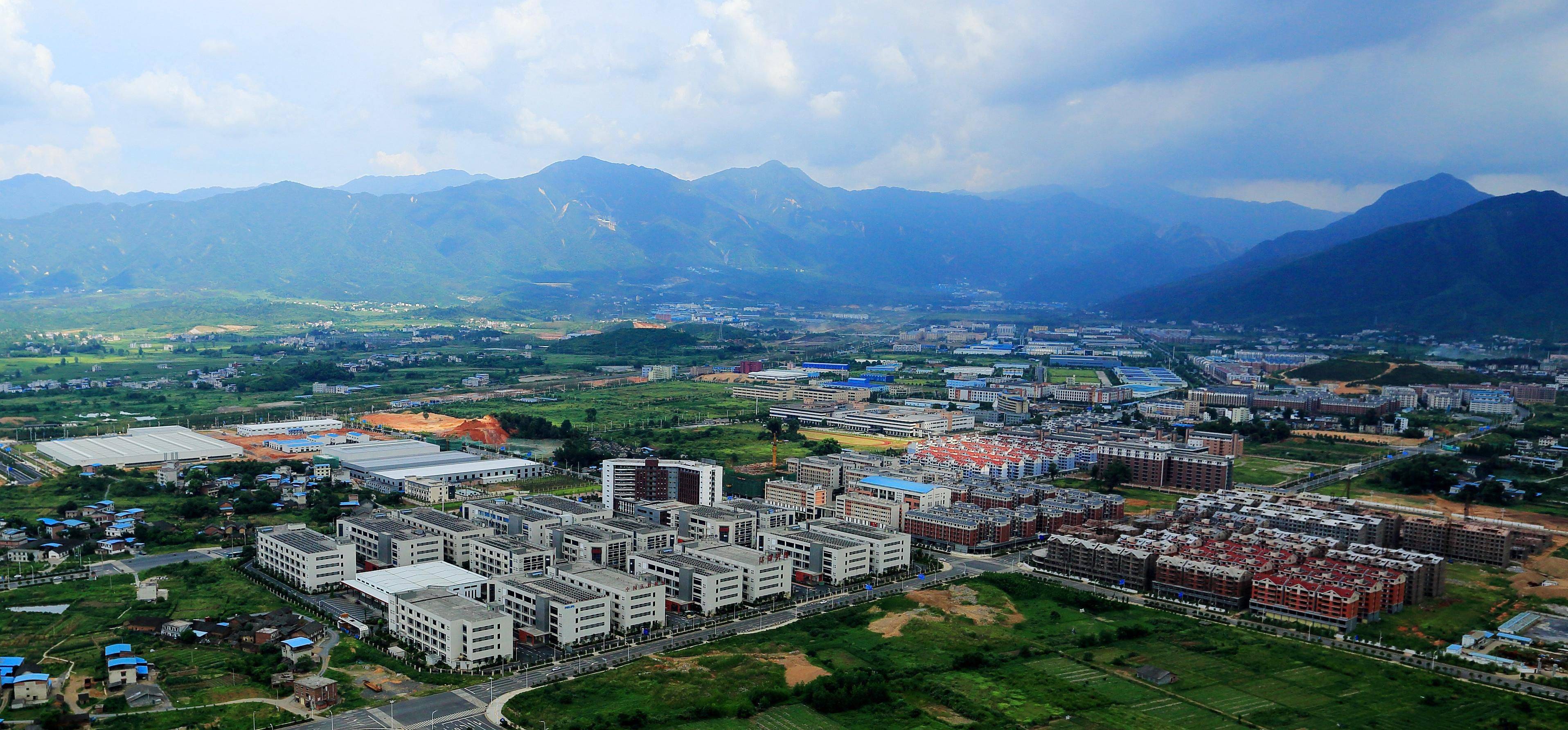 湖南郴州第一富豪打造工程机械龙头企业身价128亿