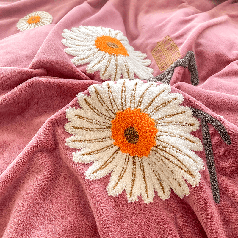 大气 159元抢购加厚宝宝绒毛巾绣四件套