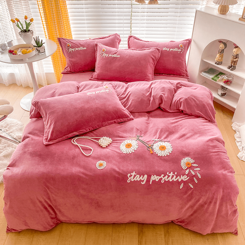 大气 159元抢购加厚宝宝绒毛巾绣四件套