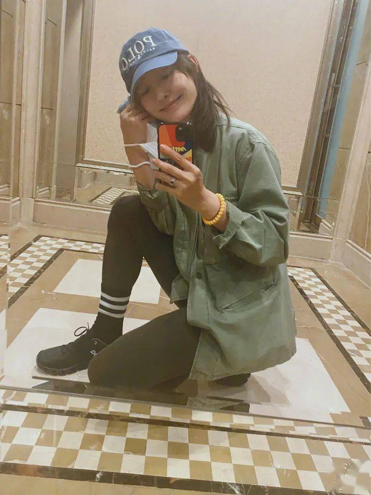 设计 听说白百何的OOTD，要盖着脸看