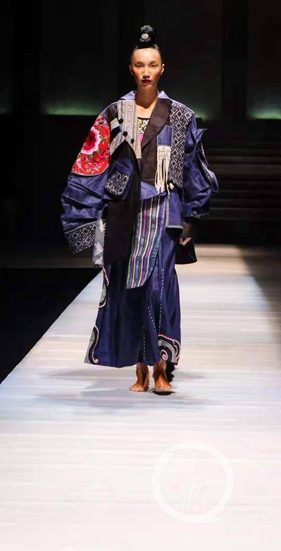 夏首安 上游影像·摄影家夏首安 | 重庆时尚周上的绝美瞬间