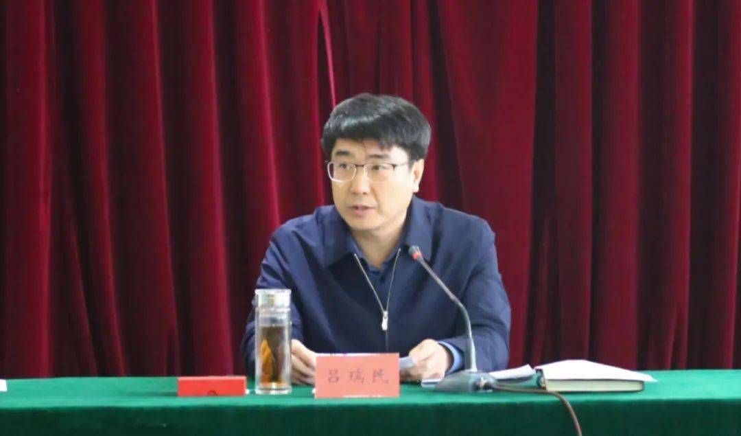 吕瑞民指出,挂职锻炼是培养干部的重要途径,是干部成长与地方发展互动