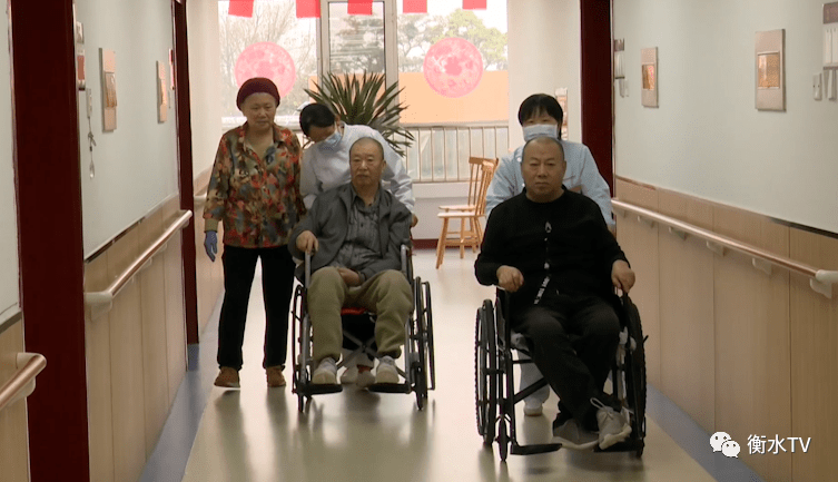 到朋友圈 提供新闻线索可在平台直接回复 记者/张楚 编辑/魏媛 杜杰