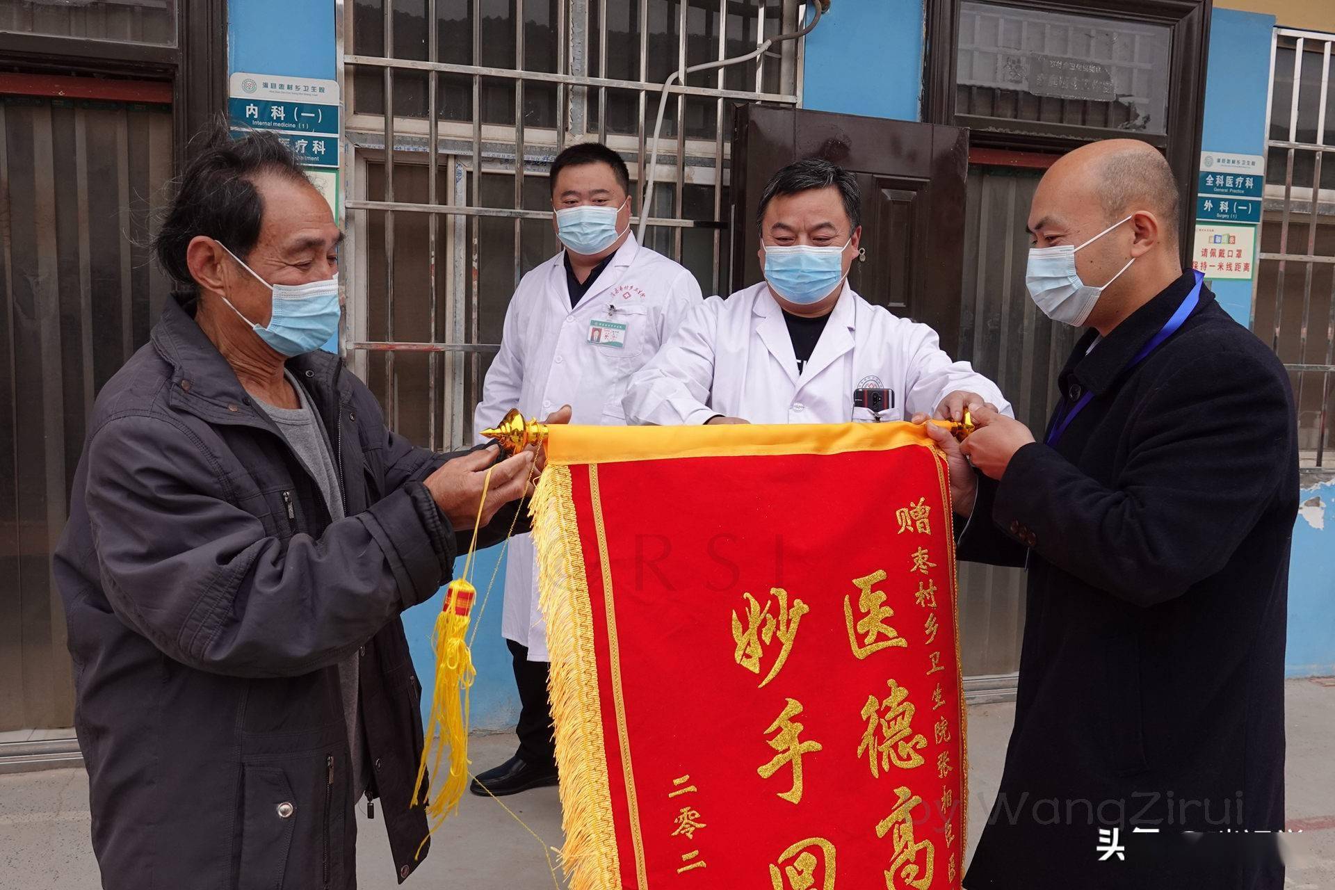 72岁大二学生柳玉春近况:准备报考北大研究生,不慎摔伤了