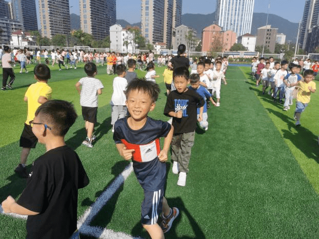 校园采风求是富春九小五育并举提质赋能